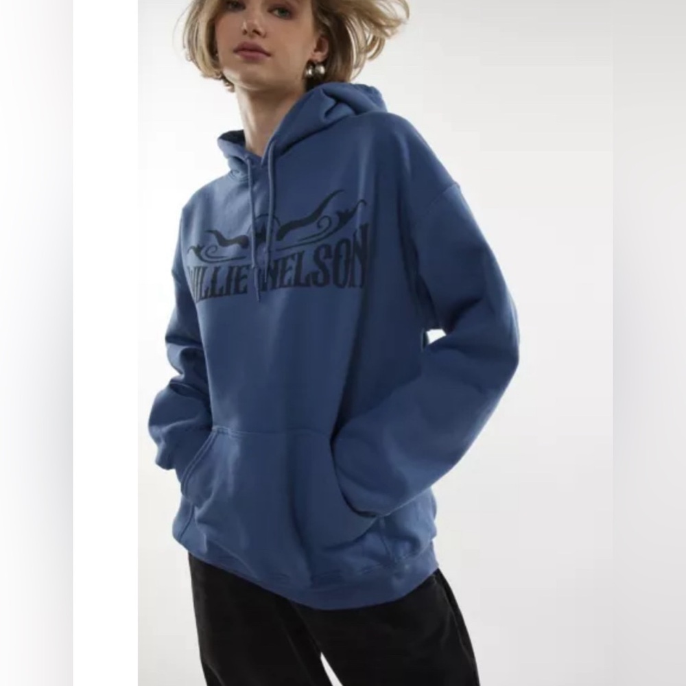 UO Willie Nelson Graphic Hoodie